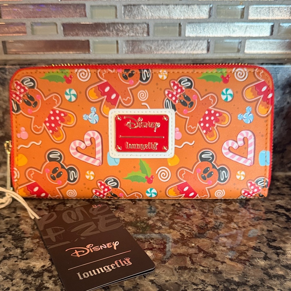 NWT Disney Loungefly Gingerbread and Candy Cane Wallet 🎄❤️